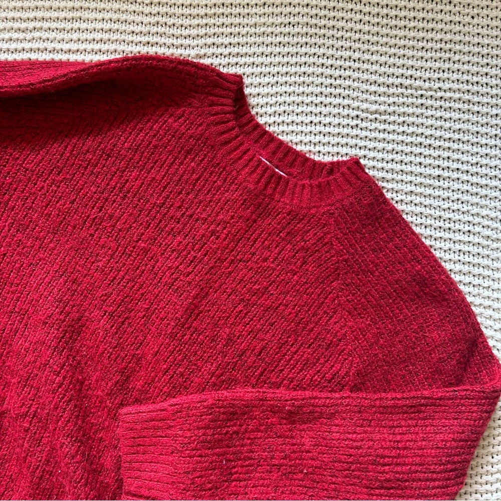 Old Navy Crewneck Sweater
